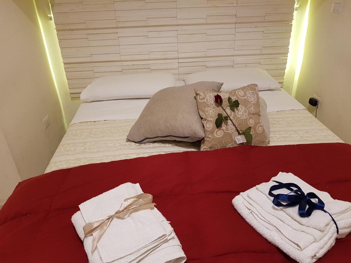 Philos - Appartements & Rooms Taranto Exterior foto
